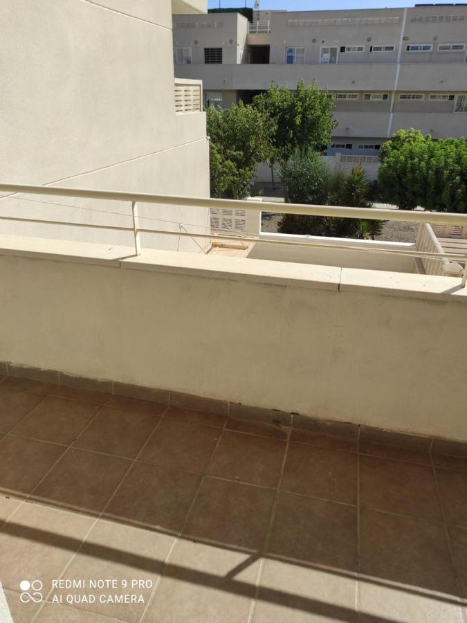 Habitaciones En Casa Compartida Retamar Almeria Exterior photo